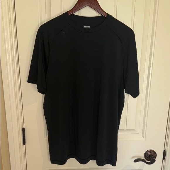 Banana Republic Black Short Sleeve Tee Modal Standard Fit Men's - Picture 2 of 8